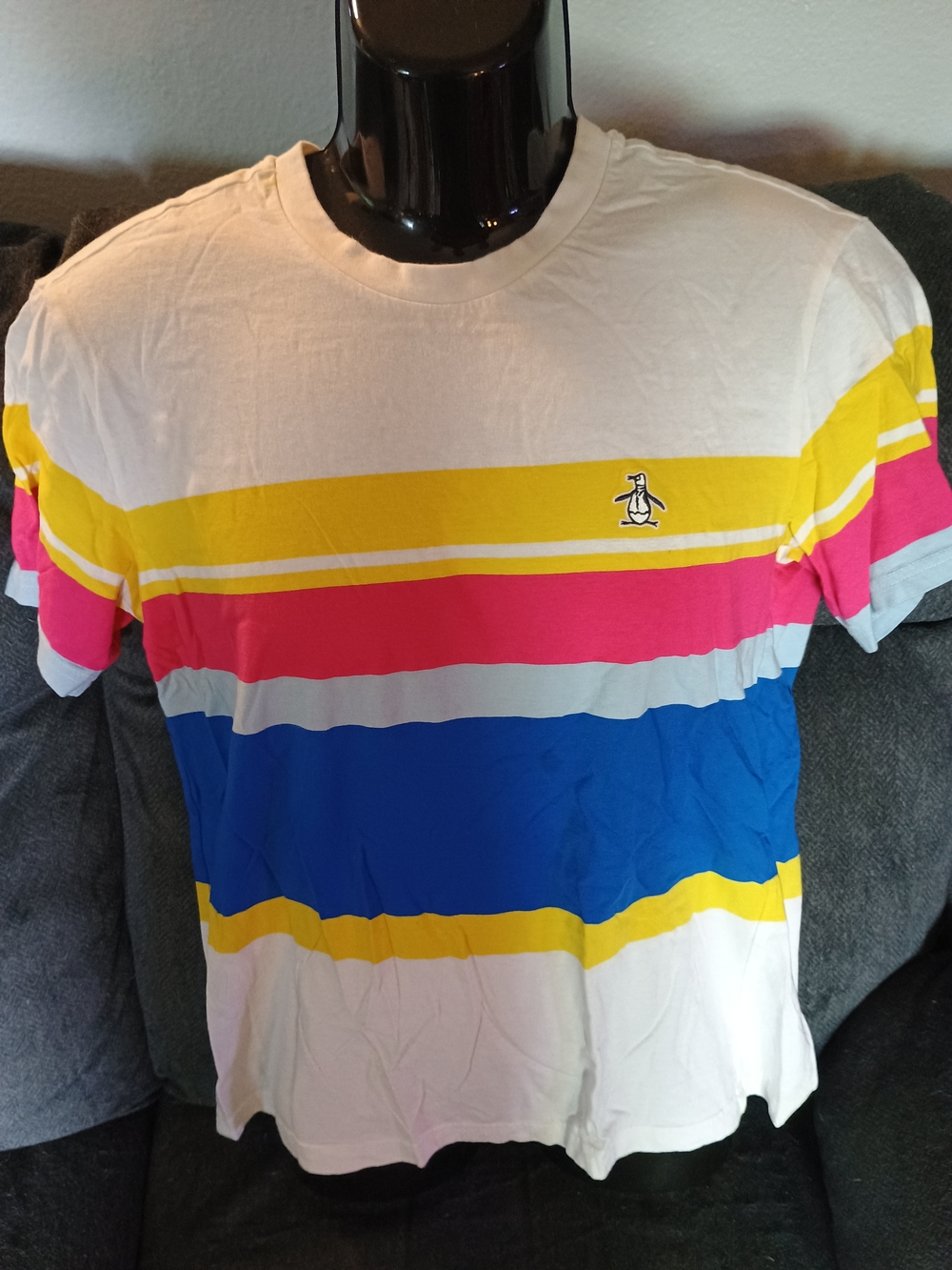 Original Penguin Munsingwear Men’s Medium Color Block Striped T-Shirt Logo
